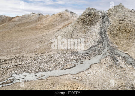 Piscines de boue volcans, alias volcans sédimentaires, dôme de boue, près de Shamakhi, Azerbaïdjan Banque D'Images