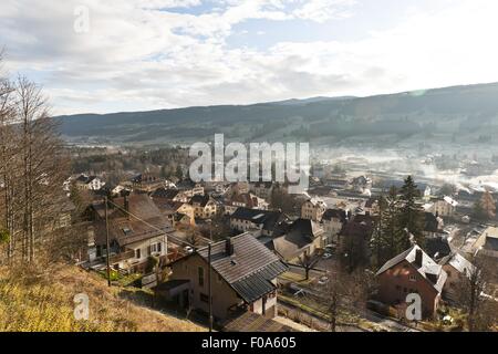 Vue de la ville horlogère Le Sentier à Vallée de Joux, le lac de Genève, Suisse Banque D'Images