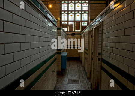 Bien conservés dans des bains slipper Moseley Road, Balsall Heath, Birmingham, UK Banque D'Images