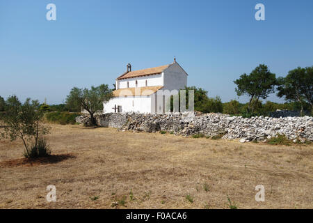 Mednjan, Istrie, Croatie. 8c l'église romane Saint Fosca, lieu de pèlerinage, célèbre pour ses pouvoirs de guérison et de l'énergie Banque D'Images