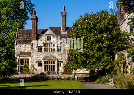 Jardins Southover Grange, Lewes, dans le Sussex, UK Banque D'Images