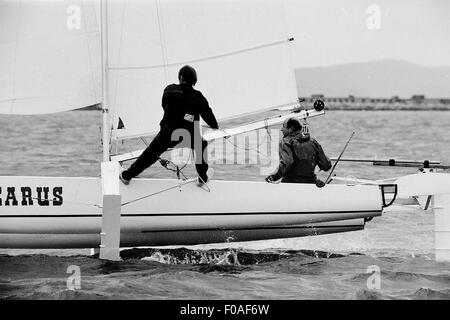 AJAXNETPHOTO. - 7ème octobre, 1978. PORTLAND, en Angleterre. - Semaine de VITESSE DE WEYMOUTH - ICARUS (JAMES GROGONO) À LA VITESSE SUR LE PORT DE PORTLAND. PHOTO:JONATHAN EASTLAND/AJAX REF:7807101 24 Banque D'Images