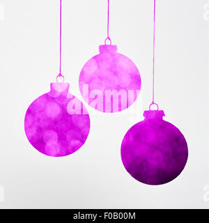 Concept de décoration de Noël violet isolated on white Banque D'Images