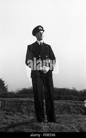 Portrait d'un officier de marine britannique Royal en uniforme Banque D'Images