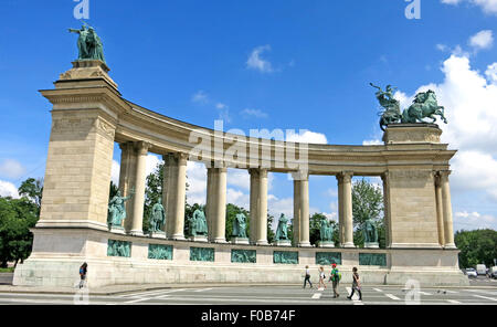 La Place des Héros et le Monument du Millénaire Budapest Hongrie Banque D'Images