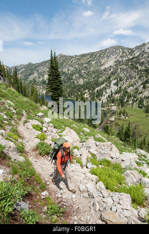 La randonnée dans les montagnes de l'Oregon Wallowa. Banque D'Images