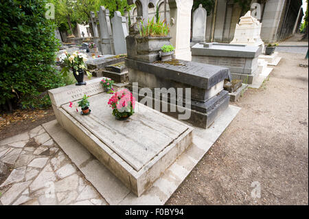 Tombe de couple de l'acteur Simone Signoret et Yves Montand sur cemetery Pere Lachaise à Paris en France Banque D'Images