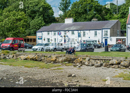 L'auberge de Bateau à quai Red Bay, île d'Anglesey, dans le Nord du Pays de Galles UK prises le 5 août 2015. Banque D'Images