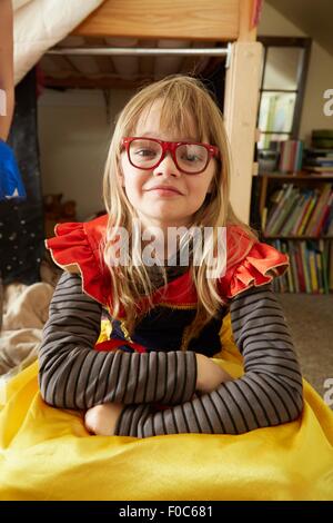 Portrait de jeune fille en fancy dress costume Banque D'Images