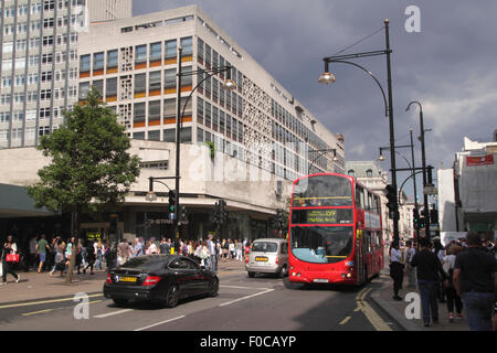 Oxford Street London College of Fashion, à gauche Août 2015 Banque D'Images