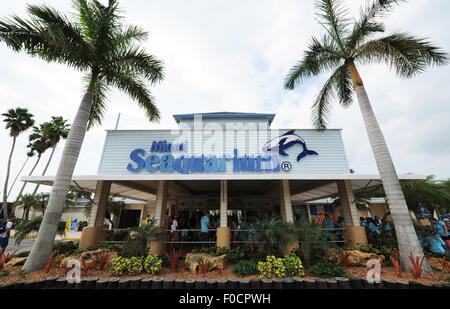 26 mars 2015 - Key Biscayne, Floride, États-Unis - l'entrée de Miami Seaquarium, accueil de l'épaulard, Lolita. Banque D'Images
