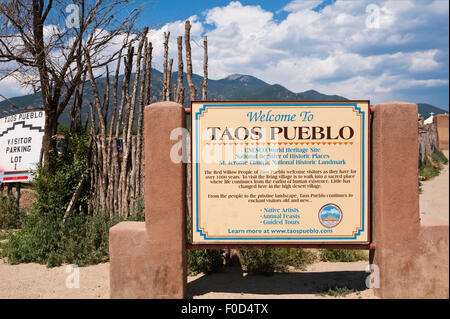 Taos Pueblo, Native American, New Mexico, USA, United States Banque D'Images