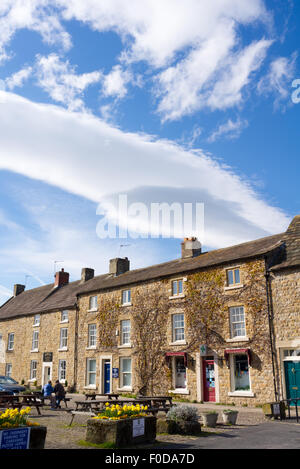 Maisons de la place du marché au nord Yorkshire Angleterre Masham Banque D'Images