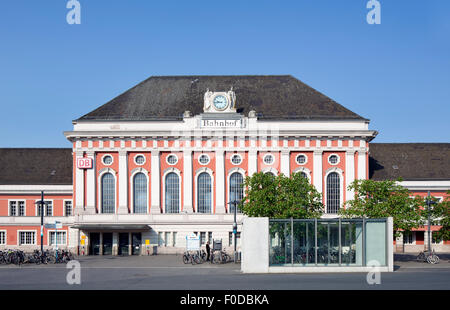 La gare centrale, à Hamm en Westphalie, Rhénanie-Palatinat, Allemagne Banque D'Images