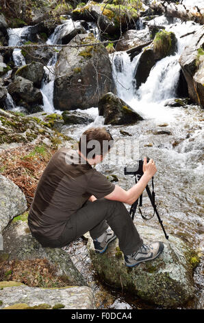 Photographiant au printemps Pyrénées Banque D'Images