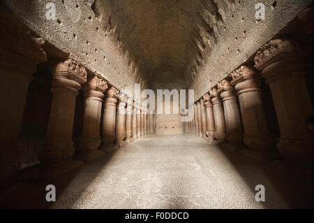 La grotte Kanheri No 3, a été tourné en parc national de Sanjay Gandhi, Mumbai, Inde Banque D'Images