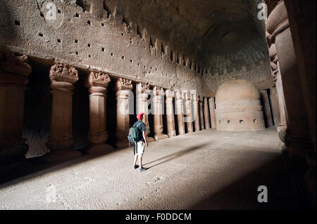 La grotte Kanheri No 3, a été tourné en parc national de Sanjay Gandhi, Mumbai, Inde Banque D'Images