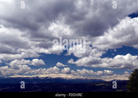 Wolken, Blau Konvektionswolken ; Banque D'Images