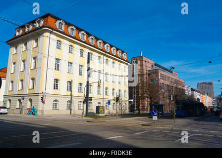 Arnulfstrasse, rue à côté de la gare principale, Hauptbahnhof, Munich, Bavière, Allemagne Banque D'Images