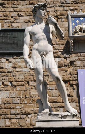 Cette copie de Michelangel's 'David' se trouve dans le Palazzo Vecchio à Florence. L'original était ici jusqu'en 1873. Banque D'Images