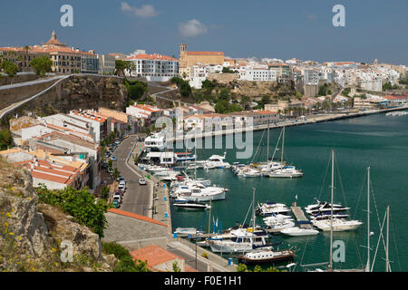 Vue sur le port et la vieille ville, Mahon, Minorque, Iles Baléares, Espagne, Europe Banque D'Images