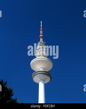 La tour de télécommunications Heinrich-Hertz-Turm, Hambourg, Allemagne. Banque D'Images