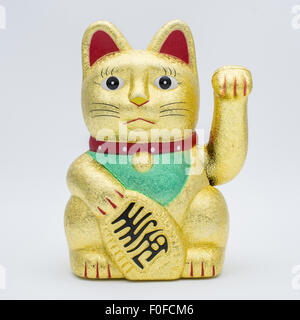 Fortune isolés ou lucky cat with clipping path en jpg. Banque D'Images