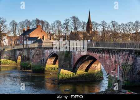 Grosvenor bridge est un pont en arc de pierre à Chester, Royaume-Uni, spaning sur la rivière Dee. Banque D'Images