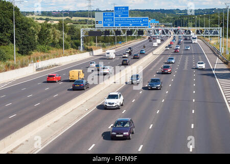 Autoroute M25 à Londres Angleterre Essex Royaume-uni UK Banque D'Images