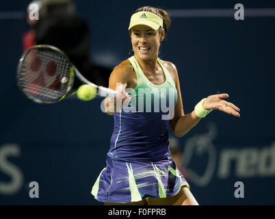 Toronto, Canada. Août 14, 2015. 23 11 de la Serbie renvoie la balle pendant le match quart de femmes contre Belinda Bencic de Suisse à la Coupe Rogers 2015 à Toronto, Canada, 14 août 2015. Ana Ivanovic a perdu 0-2. Credit : Zou Zheng/Xinhua/Alamy Live News Banque D'Images