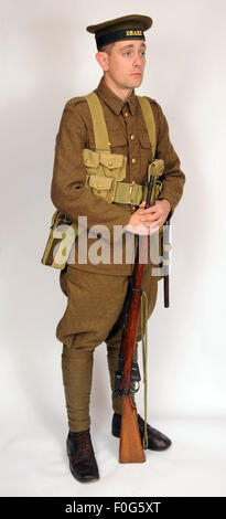 Une grande guerre comme uniformes portés par les marins de la marine royale britannique dans les tranchées dans l'infanterie 1914-1918. Banque D'Images