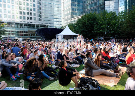 Londres, Royaume-Uni, le 15 août 2015. Les Filthy Six en concert à la Canary Wharf Jazz Festival. Credit : Yanice Idir/ Alamy Live News Banque D'Images