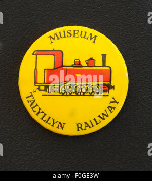 Pin Badge Bouton Vintage advertising Talyllyn Railway Museum Banque D'Images