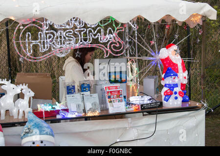 Sydney, Australie. Août 15, 2015. Chaque année, le German International School à Terrey Hills Sydney accueille un marché de Noël avec des stands d'hiver, une cuisine allemande traditionnelle et le vin et beaucoup d'activités pour divertir les enfants qui fréquentent. Modèle : crédit10/Alamy Live News Banque D'Images