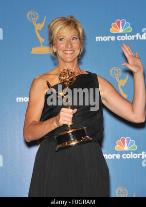 LOS ANGELES, CA - le 29 août 2010 : Nurse jackie star Edie Falco au 2010 Primetime Emmy Awards au Nokia Theatre L.A. Vivre dans le centre-ville de Los Angeles. Banque D'Images