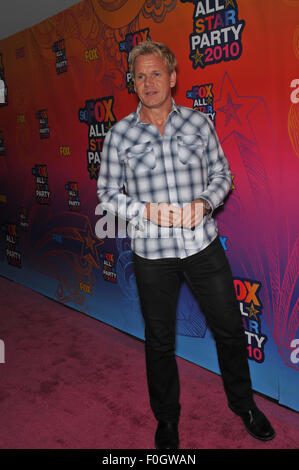 SANTA MONICA, CA - 2 août 2010 : Chef Gordon Ramsay - star de "Hell's Kitchen' et 'Cuisine' - aux cauchemars Fox TV la All Star Party à la jetée de Santa Monica. Banque D'Images