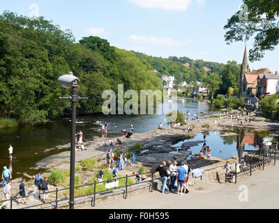 Rivière Dee à Llangollen Denbighshire Wales UK Banque D'Images