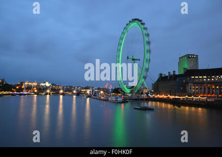 Le London Eye, London, Royaume-Uni Banque D'Images