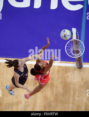 Sydney, Australie. 15 août, 2015. L'Angleterre a subi 0:39 perte pour la Nouvelle-Zélande en demi-finale de la Coupe du Monde de Netball Crédit : MediaServicesAP/Alamy Live News Banque D'Images