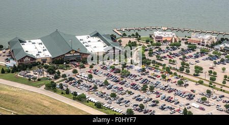 Monde extérieur et Bass Pro Shop dans la région de Garland, Texas sur le lac Ray Hubbard Banque D'Images