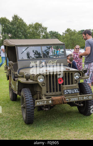 US Army Airborne Pathfinders 2e guerre mondiale Jeep avec une remorque sur l'affichage à Cannock Chase Visitor Centre Banque D'Images