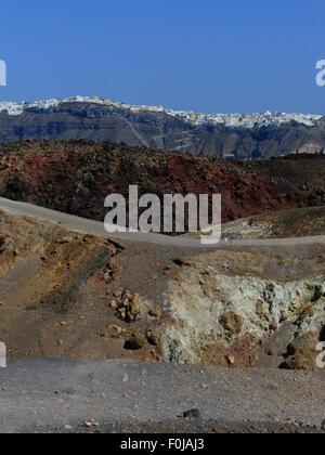 Superbe paysage rocheux de l'île volcanique de Nea Kameni Banque D'Images