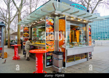 Grill Kebab fast food stand, Schwedenplatz, le centre de Vienne, Autriche Banque D'Images