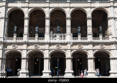 Des statues à l'Opéra de Vienne, Wiener Staatsoper , Vienne, Autriche Banque D'Images