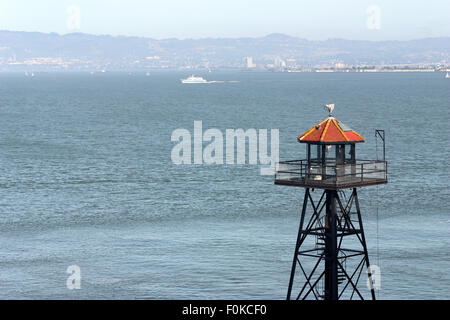 Ancienne tour sur l'île d'Alcatraz à San Francisco Banque D'Images