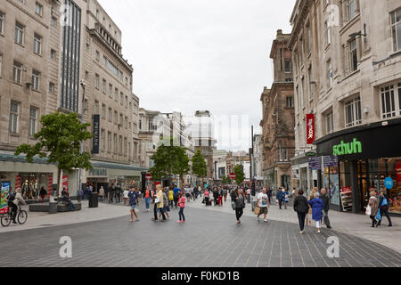 La rue de l'église quartier centre-ville de Liverpool Angleterre UK Banque D'Images