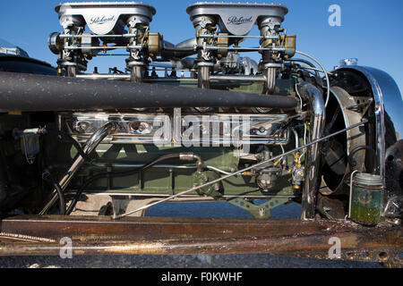 Détail d'un moteur de voiture vintage Packard pendant le monde de vitesse 2012. Banque D'Images