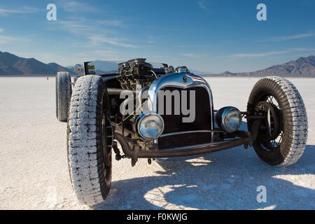 Voiture de course Vintage Packard pendant le monde de vitesse 2012. Banque D'Images