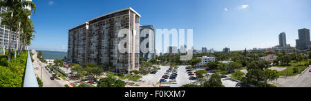 Horizon panoramique du centre-ville de Miami, en Floride. Banque D'Images