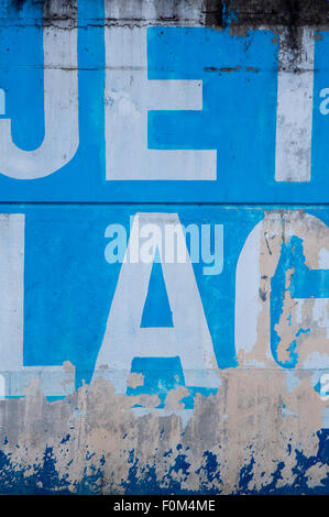 Blue Jet Lag inscription peinte sur un mur à Bilbao Banque D'Images